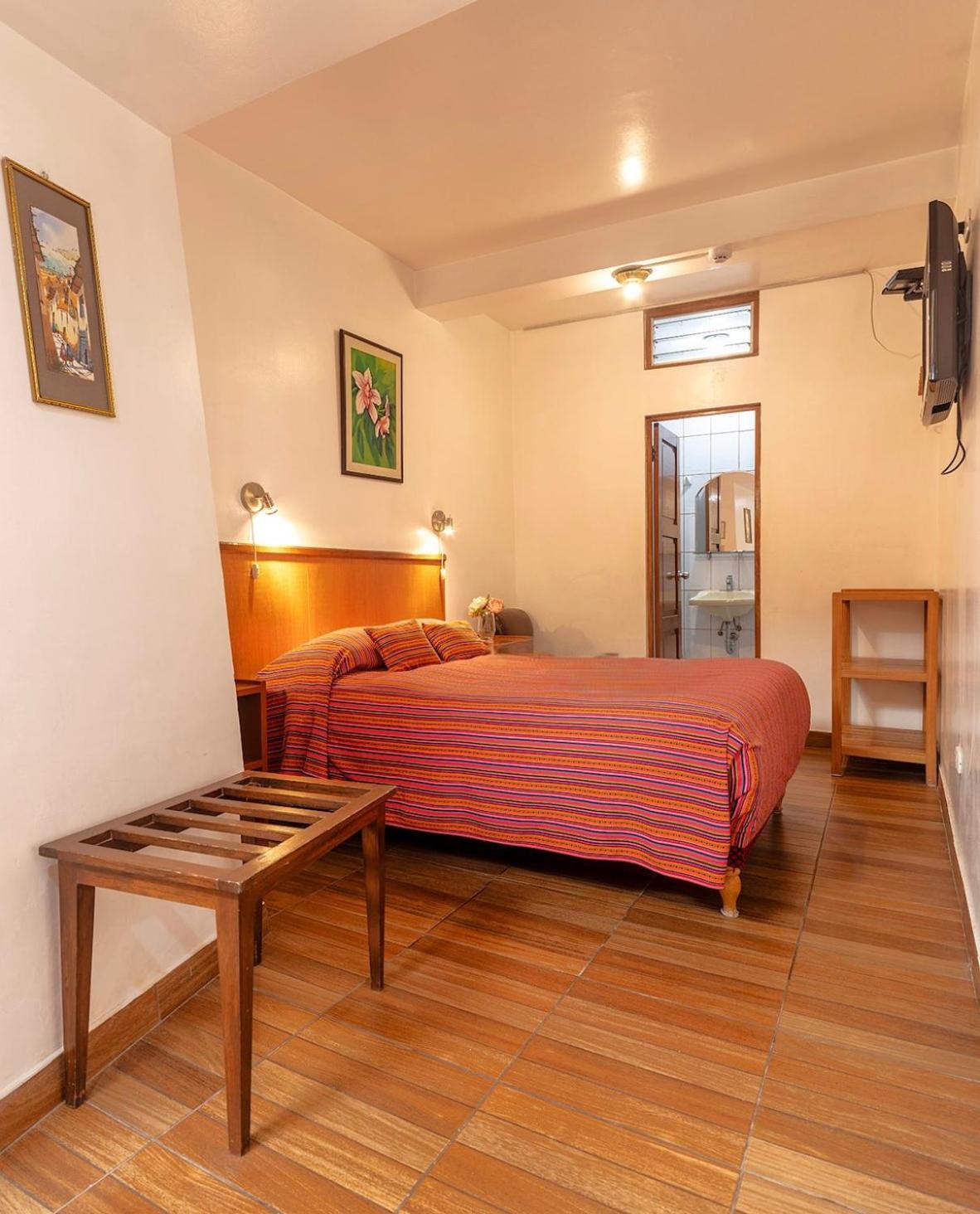 Hostal Saphi - Excelente ubicación Cusco Exterior foto